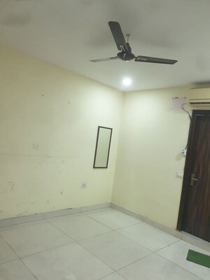 Room in 2 BHK Apartment at Sector 16 – for Rent