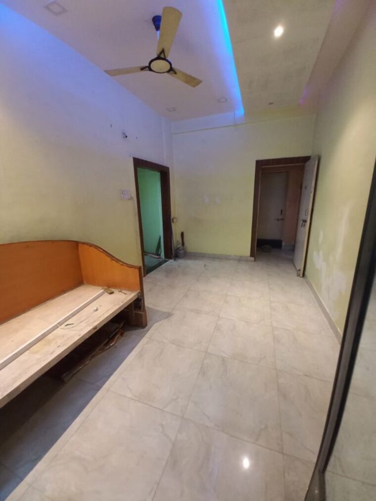 Bathroom, shankar-darshan-chs 1 Bedroom 500 Sq.Ft. Apartment In Dhankawadi Pune 9911487