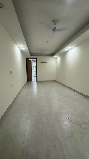 Room in 1 BHK Apartment at Palm Residency Chhatarpur, Rajpur Khurd Extension – for Rent