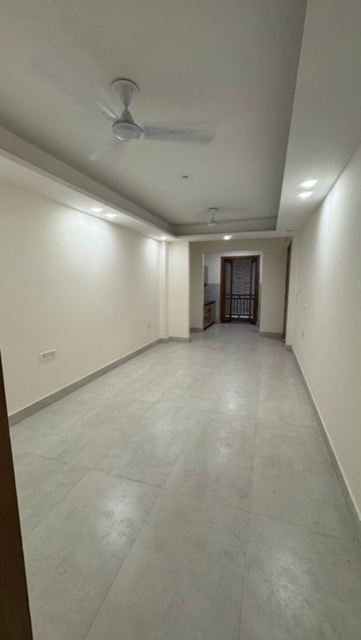 Room, palm-residency-chhatarpur 1 Bedroom 550 Sq.Ft. Apartment In Rajpur Khurd Extension Delhi 9911525