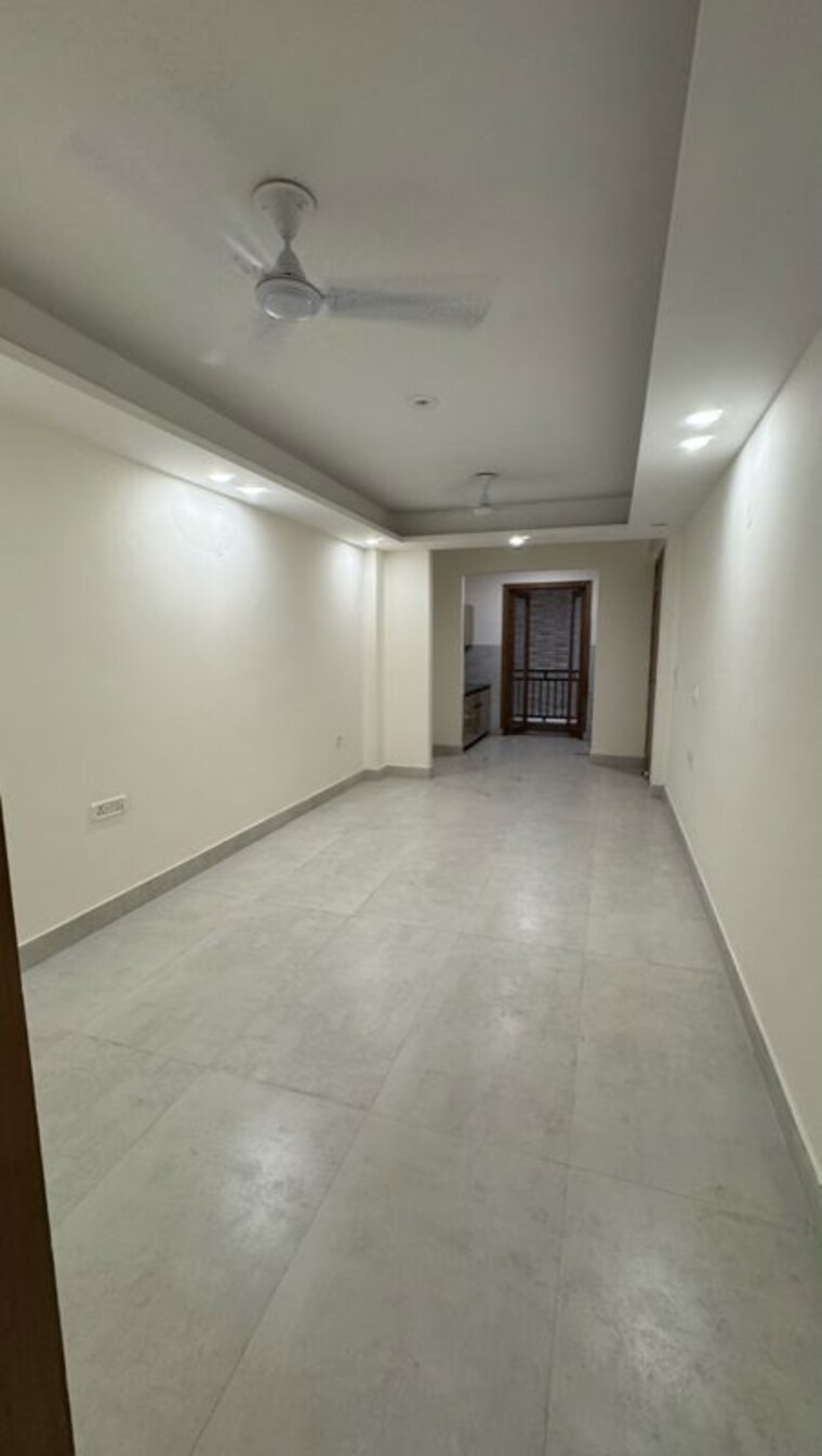 Room, palm-residency-chhatarpur 1 Bedroom 550 Sq.Ft. Apartment In Rajpur Khurd Extension Delhi 9911525