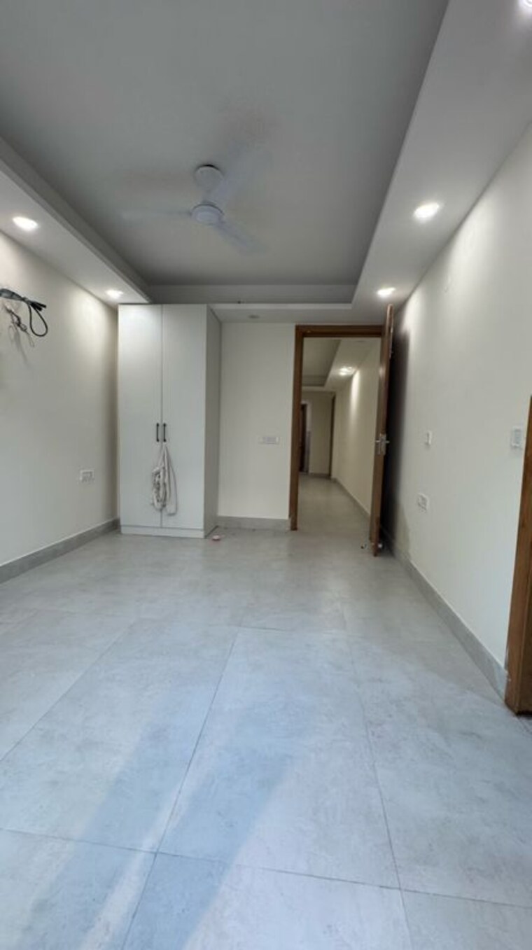 Room, palm-residency-chhatarpur 1 Bedroom 550 Sq.Ft. Apartment In Rajpur Khurd Extension Delhi 9911525