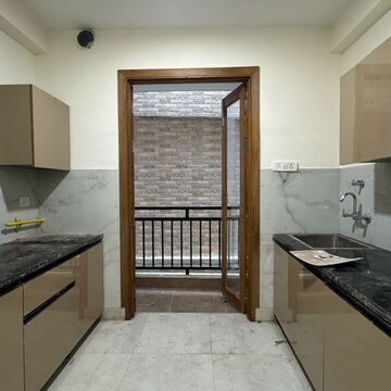 Room in 1 BHK Apartment at Palm Residency Chhatarpur, Rajpur Khurd Extension – for Rent