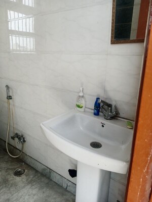 Bathroom in 1.5 BHK Builder Floor at Huda – for Rent