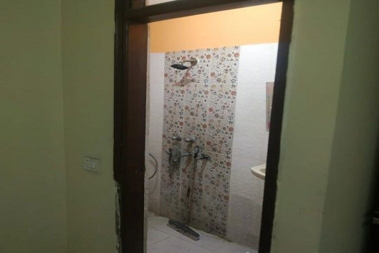 Bedroom, sector 62 1 Bedroom 601 Sq.Ft. Builder Floor In Sector 62 Noida 9911552