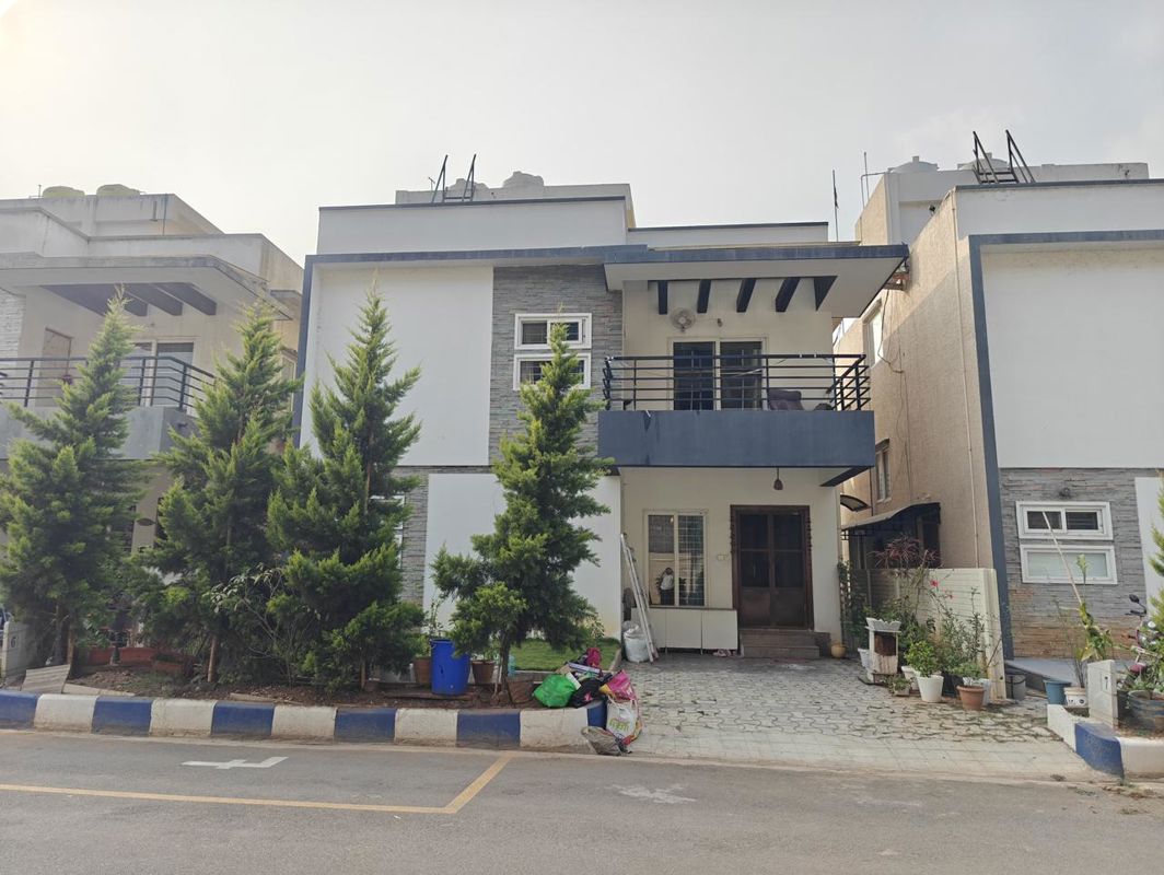4 BHK + Pooja Room Villa For Rent in Pavani Petals