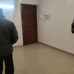 Room in 2 BHK Apartment at Emaar Emerald Estate, Sector 65 – for Rent