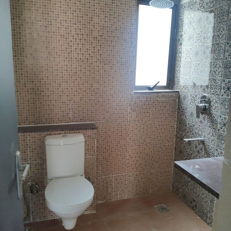 Bathroom, unitech-the-residences-sector-33 2 Bedroom 1060 Sq.Ft. Apartment In Sector 33 Gurgaon 9911653