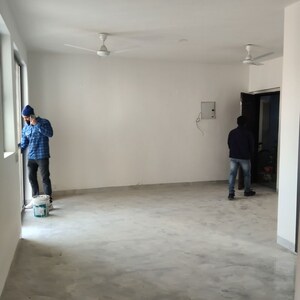 Room in 2 BHK Apartment at Unitech The Residences Sector 33, Sector 33 – for Rent