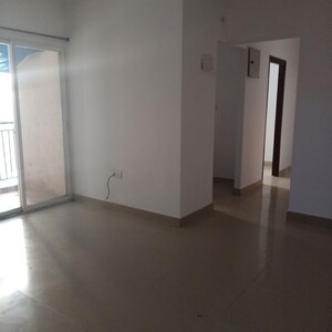 Room in 2 BHK Apartment at DB Orchid Ozone, Dahisar East – for Rent