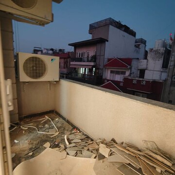 Balcony in 3.5 BHK Builder Floor at Shivalik Colony – for Rent