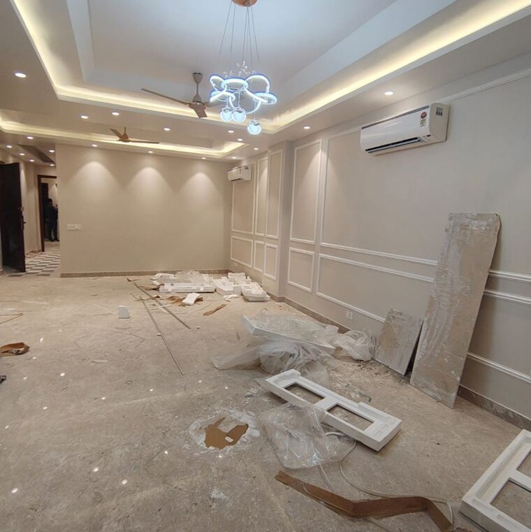 Living Room, shivalik colony 3.5 Bedroom 1800 Sq.Ft. Builder Floor In Shivalik Colony Delhi 9911671