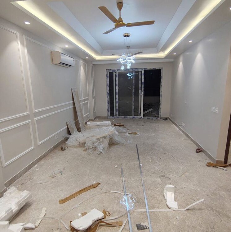 Living Room, shivalik colony 3.5 Bedroom 1800 Sq.Ft. Builder Floor In Shivalik Colony Delhi 9911671