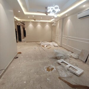 Parking in 3.5 BHK Builder Floor at Shivalik Colony – for Rent