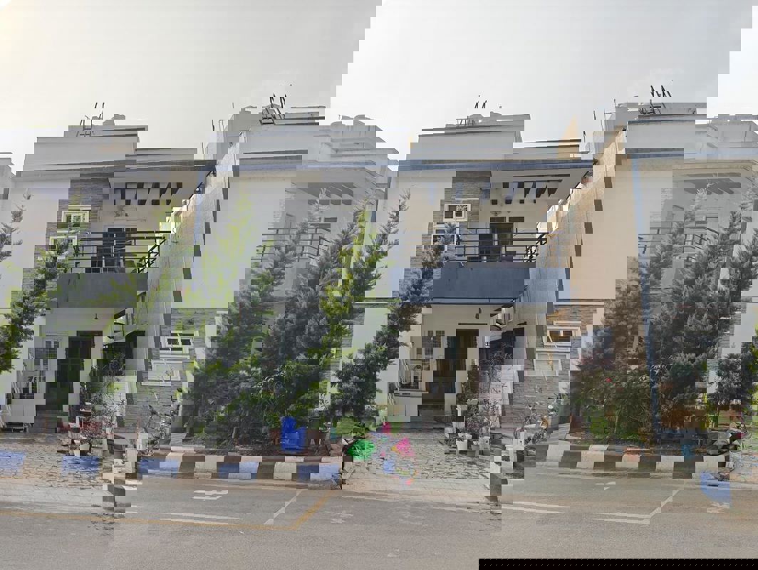 4 BHK + Pooja Room 2300 Sq.Ft. Villa in Pavani Petals