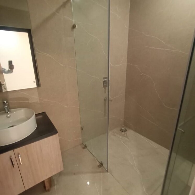 Bathroom, greater kailash 3 Bedroom 1500 Sq.Ft. Builder Floor In Greater Kailash Delhi 9911721