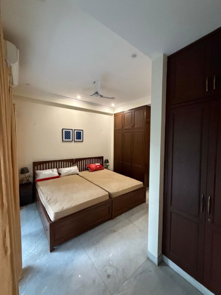 Bedroom, sector 43  3060 Sq.Ft. Builder Floor In Sector 43 Gurgaon 9911747