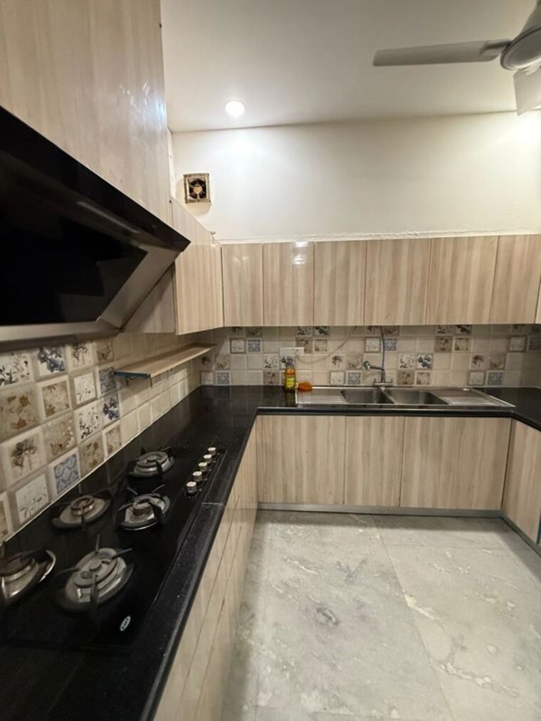 Kitchen, sector 43  3060 Sq.Ft. Builder Floor In Sector 43 Gurgaon 9911747