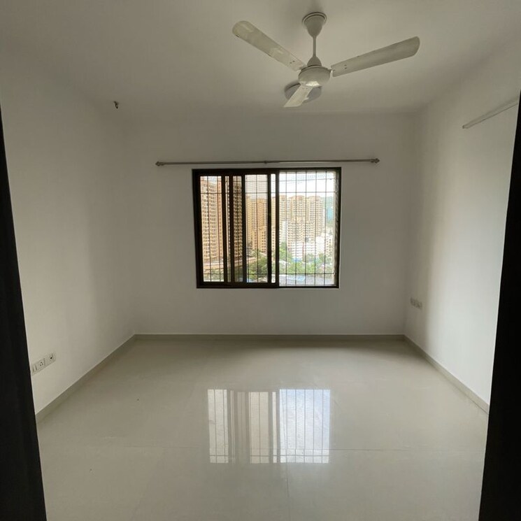 Room, je-and-vee-om-trimurti 1 Bedroom 405 Sq.Ft. Apartment In Dindoshi Mumbai 9911792
