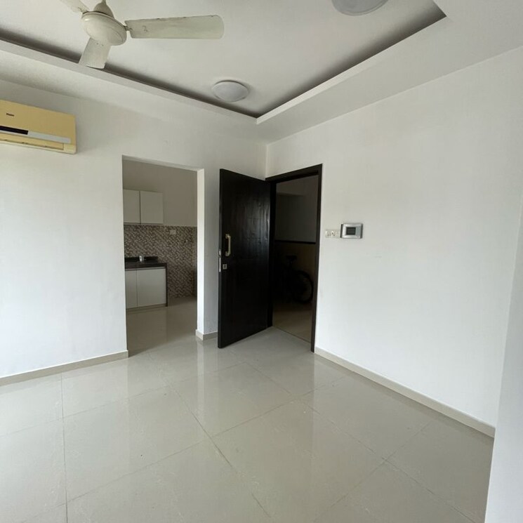 Room, je-and-vee-om-trimurti 1 Bedroom 405 Sq.Ft. Apartment In Dindoshi Mumbai 9911792