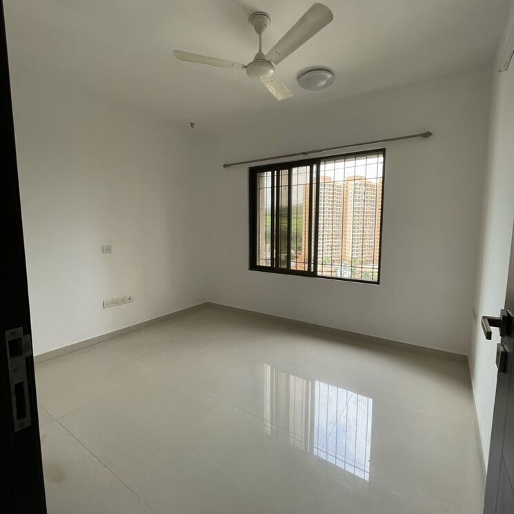 Room, je-and-vee-om-trimurti 1 Bedroom 405 Sq.Ft. Apartment In Dindoshi Mumbai 9911792