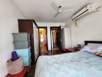 Bedroom in 2 BHK Apartment at Raheja Atlantis, Lower Parel – for Rent