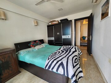 Bedroom in 2 BHK Apartment at Raheja Atlantis, Lower Parel – for Rent