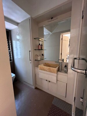 Bathroom in 5 BHK Apartment at Lokhandwala Complex – for Rent