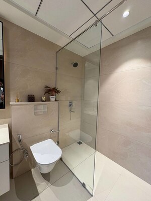 Bathroom in 3 BHK Apartment at Signature Global Cloverdale, Sector 71 – for Sale