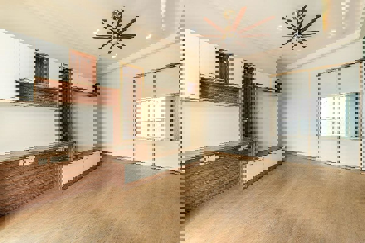 3.5 BHK + Extra Room 2315 Sq.Ft. Apartment in Vaswani Exquisite