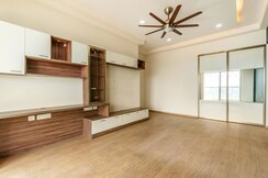 3.5 BHK + Extra Room Apartment For Rent in Vaswani Exquisite