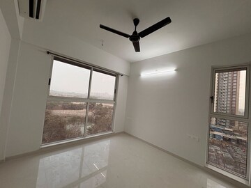 Room in 2.5 BHK Apartment at Lodha Codename Premier, Dombivli East – for Rent