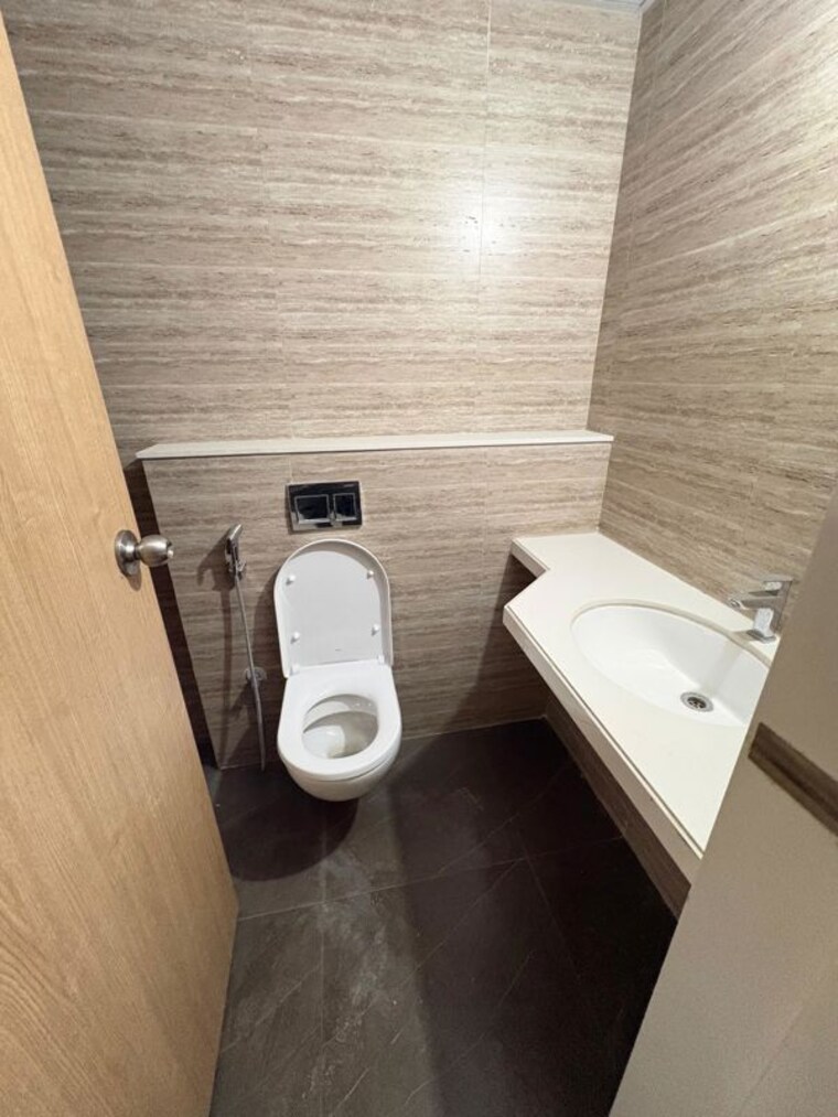 Bathroom, lodha-codename-premier 2.5 Bedroom 759 Sq.Ft. Apartment In Dombivli East Thane 9911884