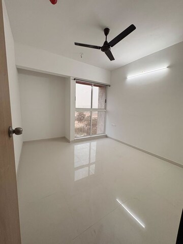 Room in 2.5 BHK Apartment at Lodha Codename Premier, Dombivli East – for Rent