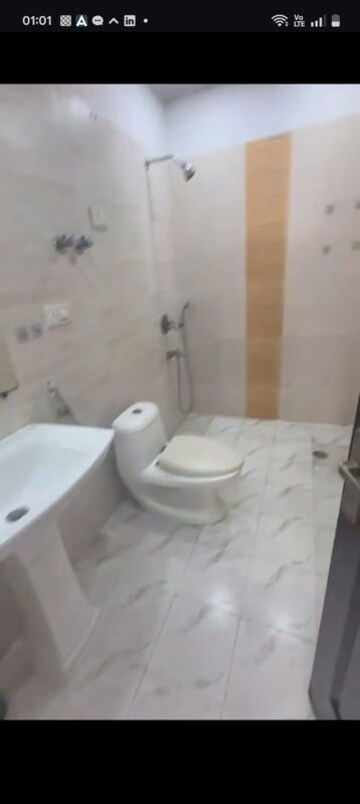 Bathroom in 2.5 BHK Apartment at SVP Gulmohur Residency, Indrapuram – for Sale