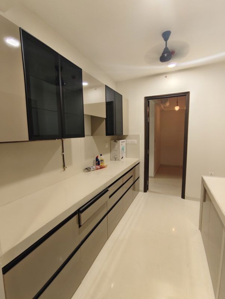 Kitchen, kalpataru-mugnus 3 Bedroom 1197 Sq.Ft. Apartment In Bandra East Mumbai 9911860
