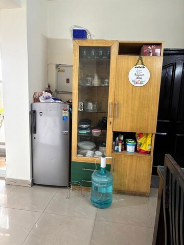 Furnished Amenities in 3 BHK Apartment at Supertech 34 Pavilion, Sector 34 – for Rent