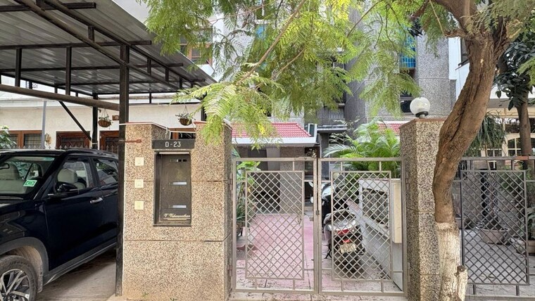 Exterior View, suncity-heights 4 Bedroom 274 Sq.Yd. Apartment In Sector 54 Gurgaon 9911955