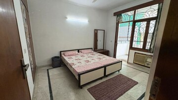 Bedroom in 4 BHK Apartment at Suncity Heights, Sector 54 – for Rent