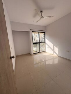 2 BHK + Pooja Room Apartment For Rent in Lodha Downtown