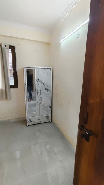 Room in 2.5 BHK Builder Floor at New Ashok Nagar – for Rent