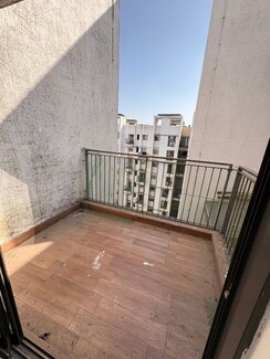 2 BHK + Pooja Room,Servant Room Apartment For Rent in Lodha Lakeshore Greens