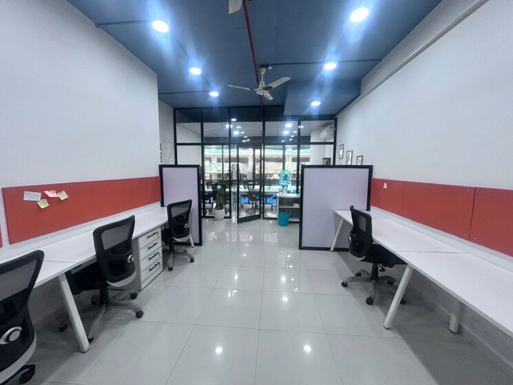 Team Area, sanjay park Commercial Office Space 500 Sq.Ft. In Sanjay Park Pune 9897506