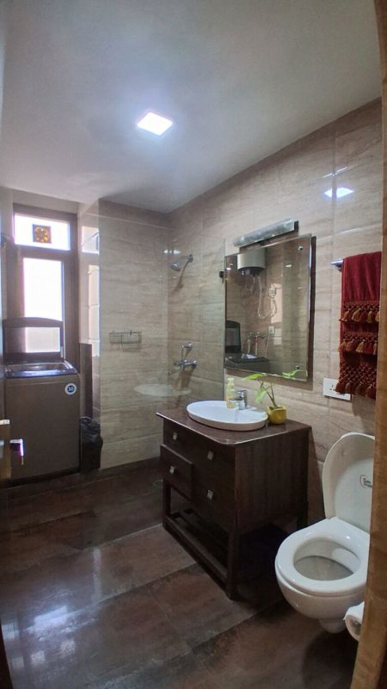 Bathroom, dhakoli 3 Bedroom 1950 Sq.Ft. Apartment In Dhakoli Zirakpur 9912080