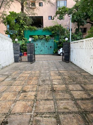 6 BHK Villa – Exterior View View at Juhu Scheme, Juhu - for Sale