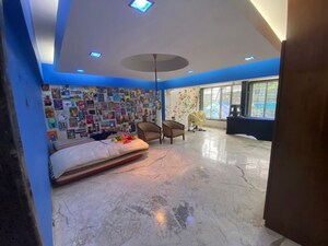 Bedroom in 6 BHK Villa at Juhu Scheme, Juhu – for Sale