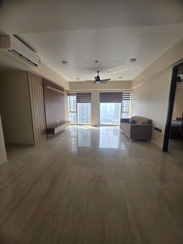 3 BHK + Pooja Room,Servant Room Apartment For Rent in Lodha Allura