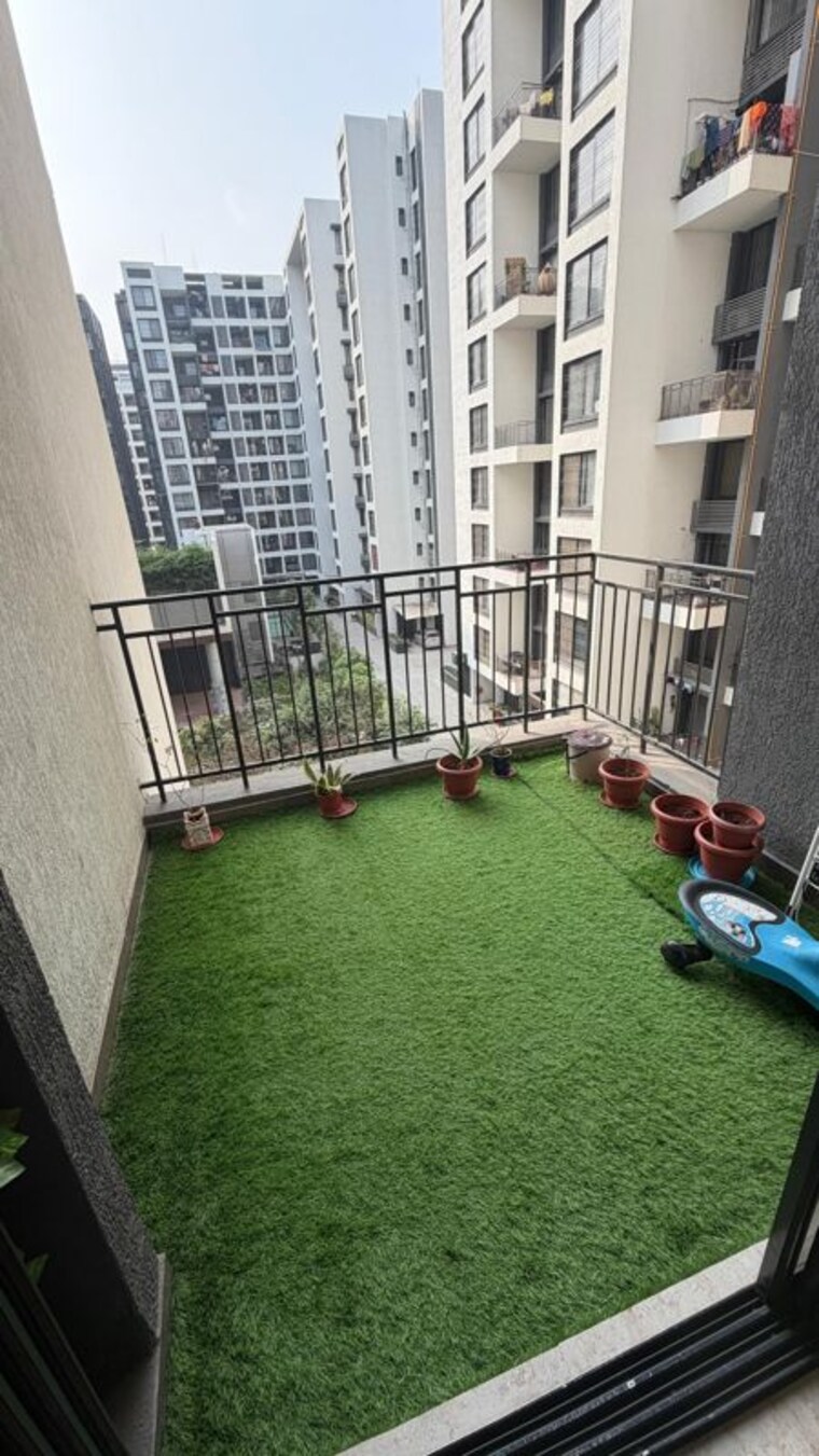 Balcony, rama-metro-life-maxima-residences 2 Bedroom 782 Sq.Ft. Apartment In Tathawade Pune 9912094