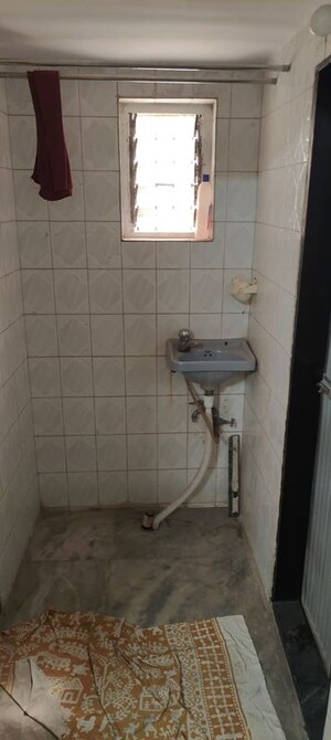 Bathroom in 1 BHK Independent House at Vanita Chs Vartak Nagar, Vartak Nagar – for Rent