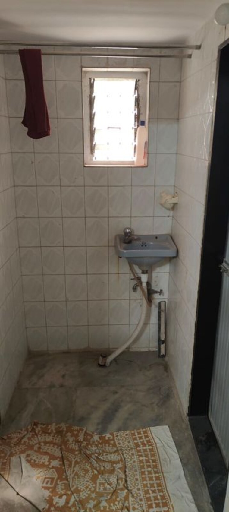 Bathroom, vanita-chs-vartak-nagar 1 Bedroom 600 Sq.Ft. Independent House In Vartak Nagar Thane 9912106